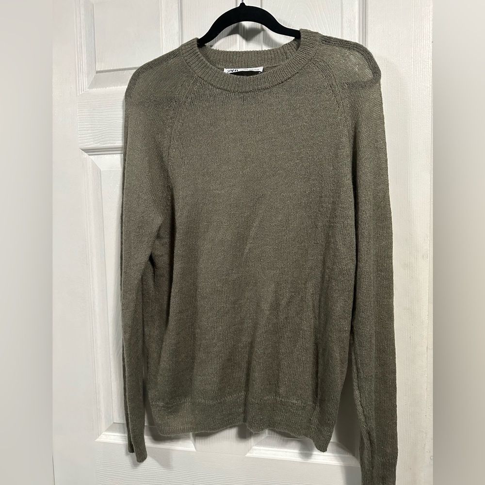 Zara sweatshirt